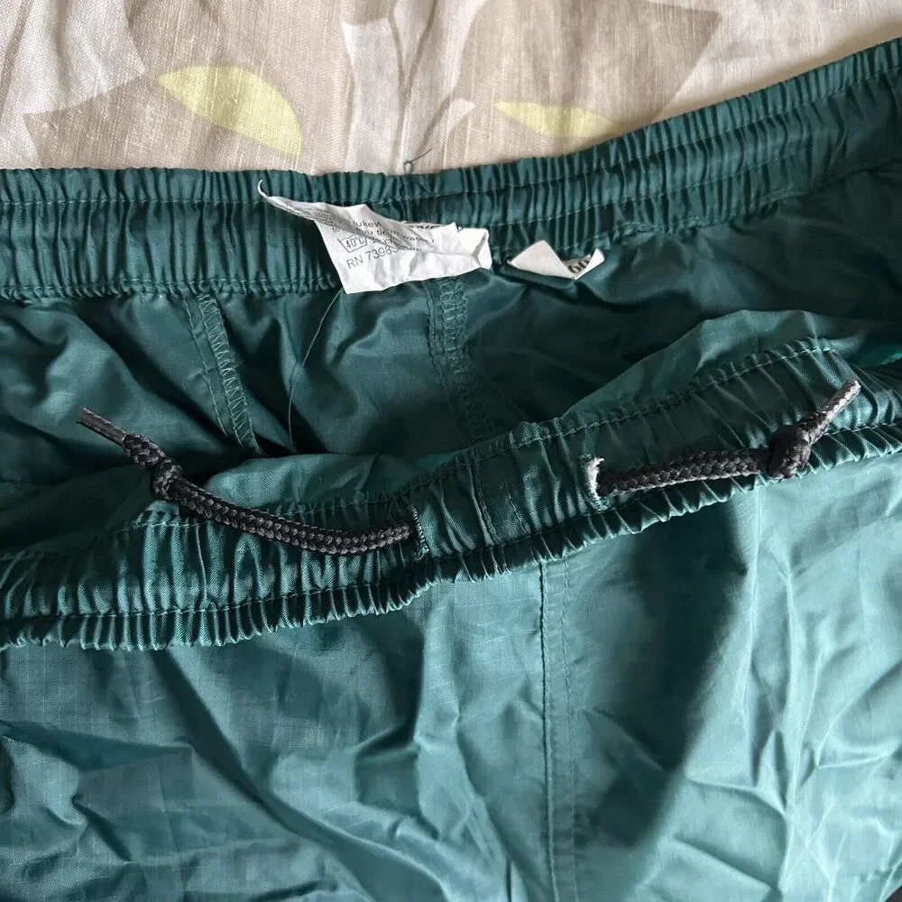 VTG 90s Helly Hansen Packable Nylon Green Side Zip Outdoor Wind Pants XL EUC
